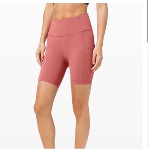 NWT Lululemon Fast and Free Short 10" *Cool